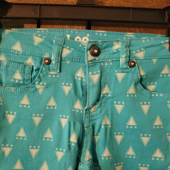 Sky Blue Lee Skinny Jeans, triangle print, size 6. - Picture 4 of 5